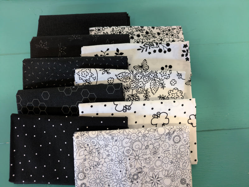Day & Night Fat Quarter Bundle
